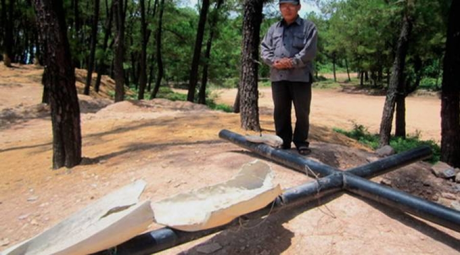200 policías y delincuentes atacan monasterio benedictino en Vietnam