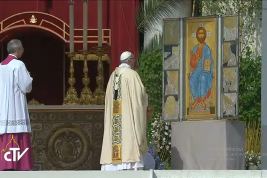 El Papa Francisco en la homilía de Pascua: «¿Qué dice la Iglesia ante tantas tragedias?»