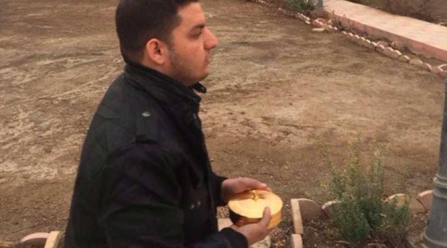 De seminarista salvó Eucaristía de ISIS y como sacerdote vuelve al pueblo con el Santísimo