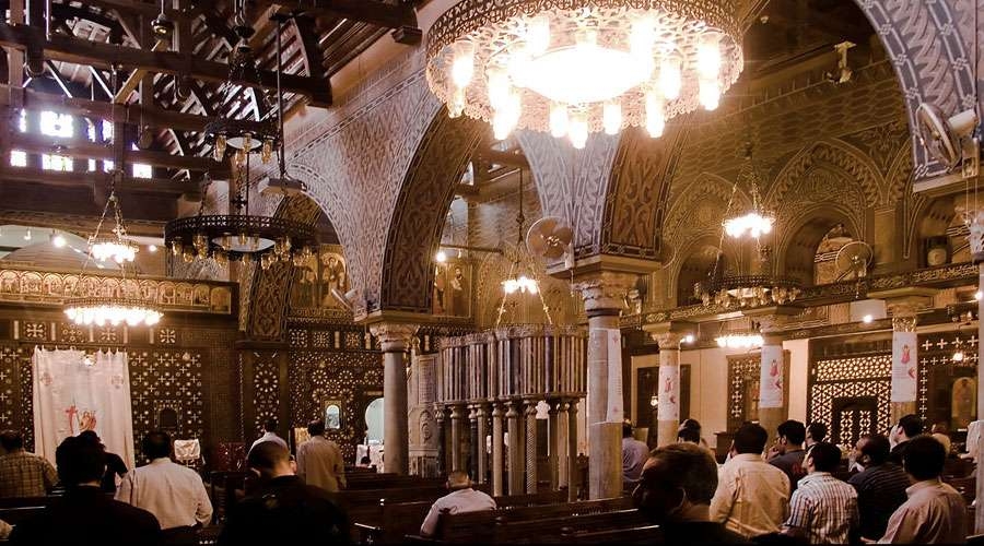 Cierran 2 iglesias ante amenazas yihadistas en Egipto