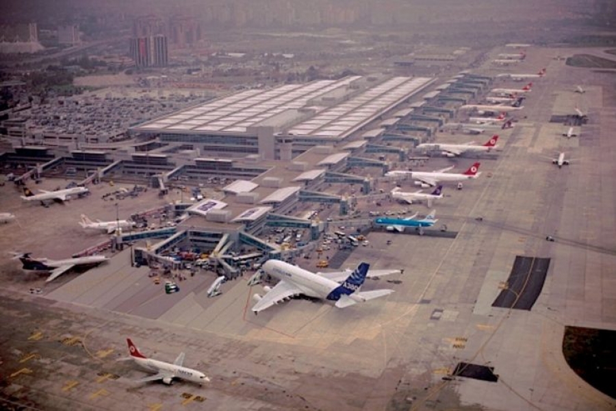 El Santo Padre reza por las víctimas del atentado en el aeropuerto de Estambul