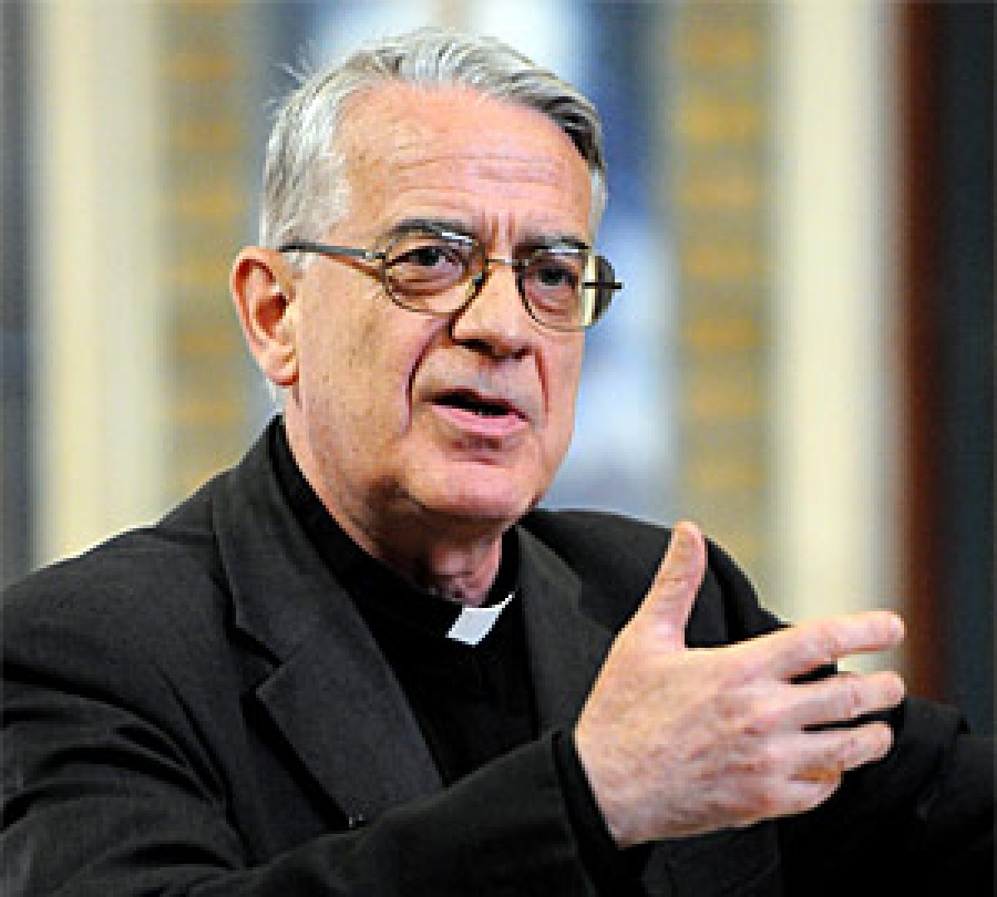 El Padre Federico Lombardi puntualiza sobre una “Carta al Papa de trece cardenales”