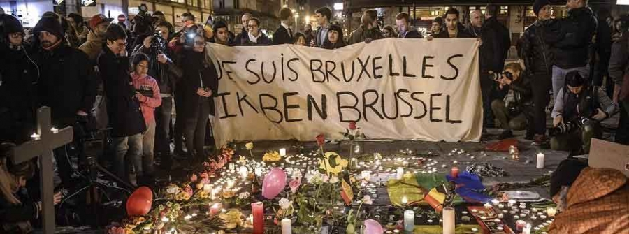 La catedral de Bruselas acoge una vigilia de oración en honor de las víctimas del 22-M