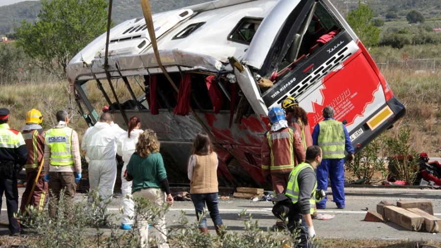 El Papa reza por las víctimas del accidente de tráfico en España