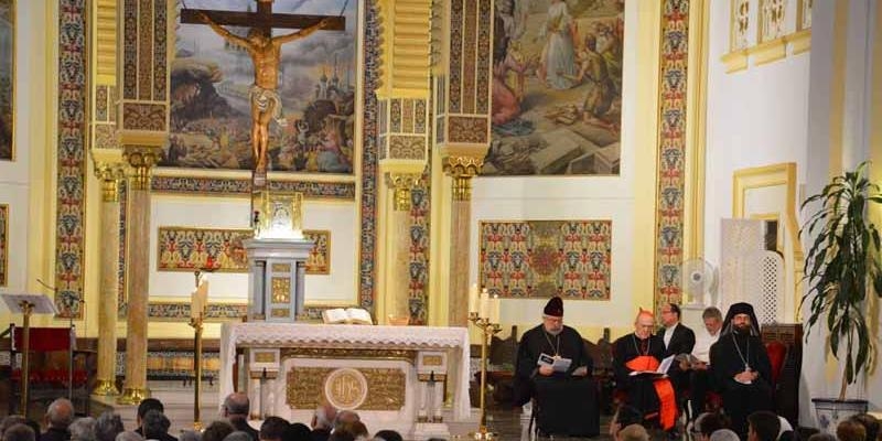 Tejedores de la unidad en la Iglesia