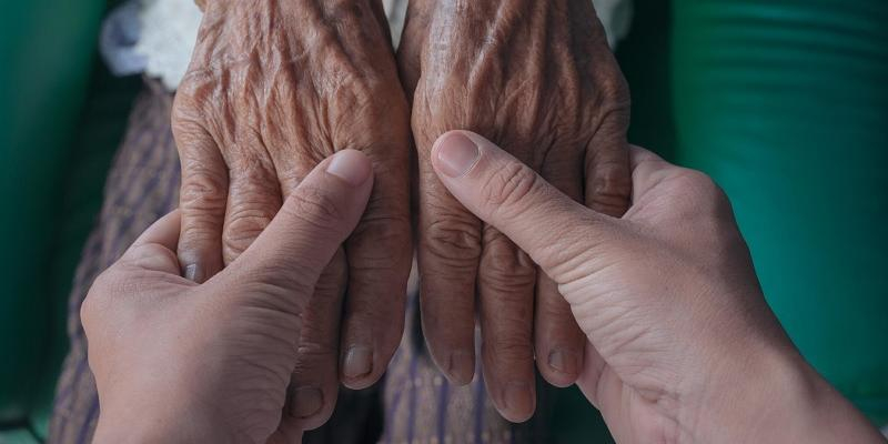 La Iglesia hace camino contando con jóvenes y mayores