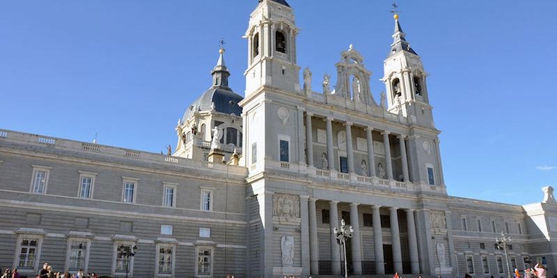 Monseñor Jesús Vidal preside en la catedral la Misa del jubileo para el Orden de las vírgenes consagradas