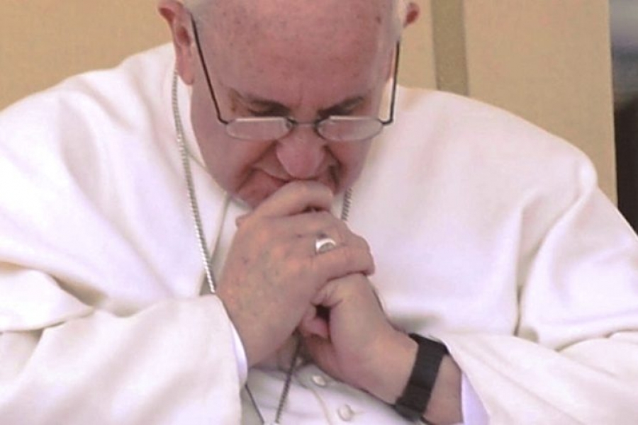 Francisco pide que la respuesta a la violencia sea el Evangelio