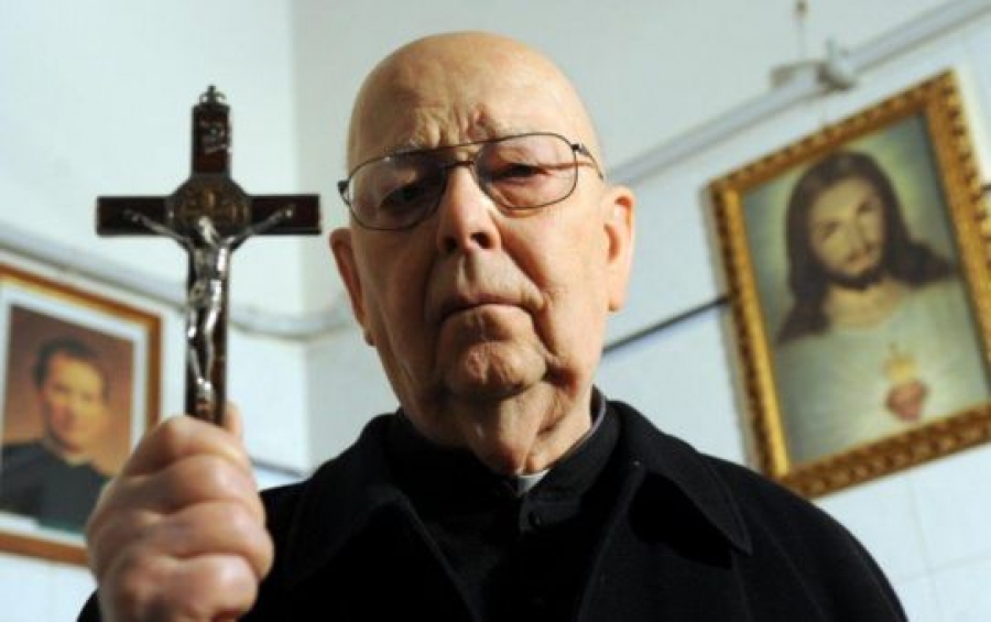 Último adiós a exorcista Amorth: Acompañaba con caridad a atormentados por el maligno