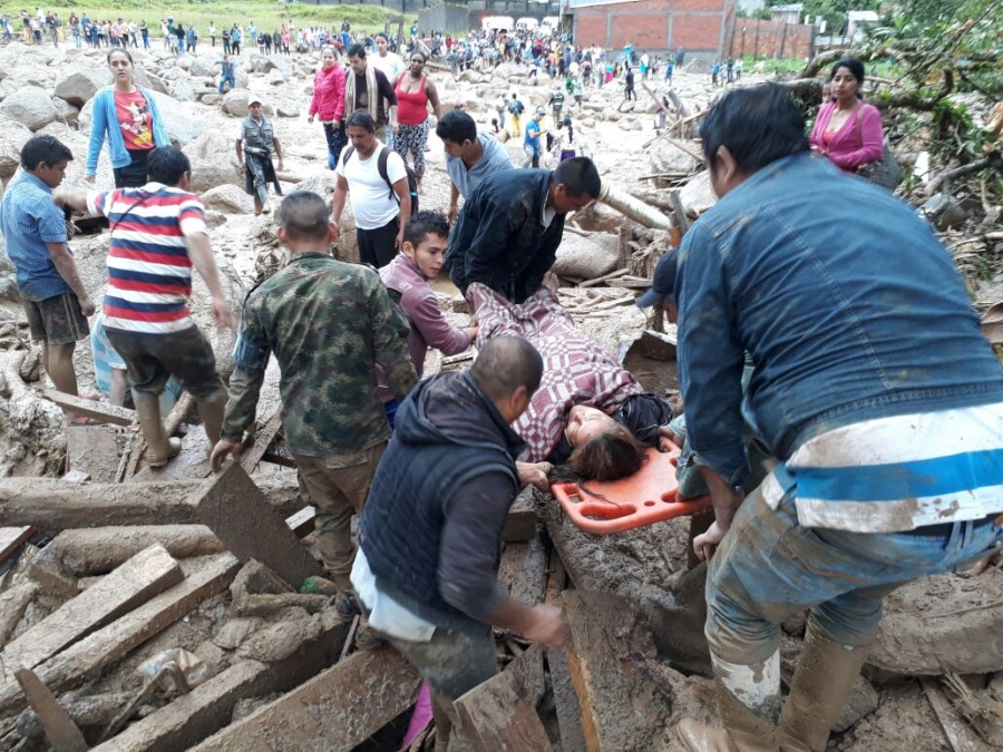 Obispo advierte de «situación compleja y caótica» tras avalancha en Colombia