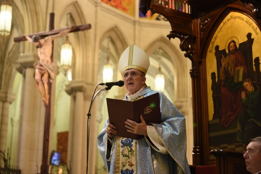 HOMILÍA EN LA VIGILIA DE LA INMACULADA AÑO 2014