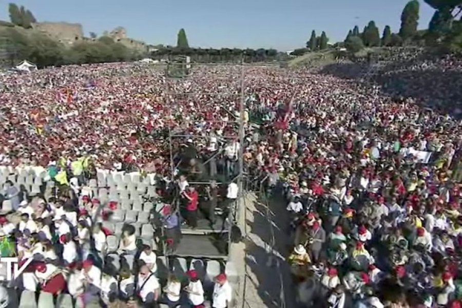 Vigilia de Pentecostés con el Papa: 50 años de Renovación carismática católica