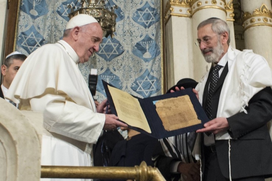 Francisco felicita a la comunidad judía de Roma por el Año nuevo