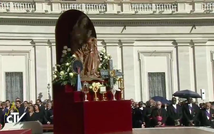 ¿Quiénes son los nuevos santos canonizados por Francisco?